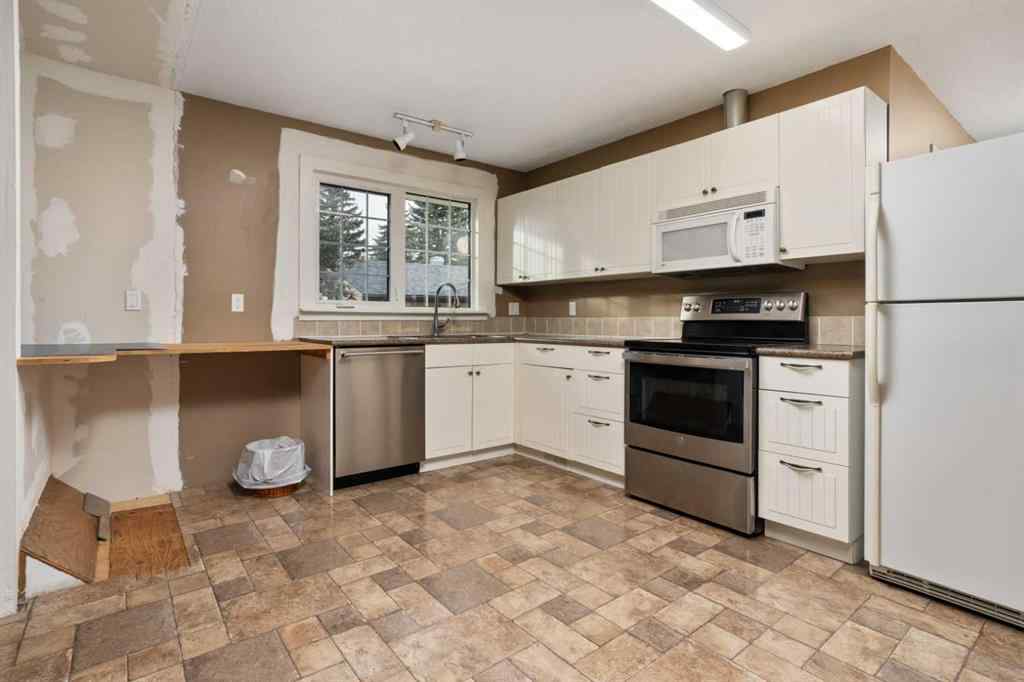 MLS® A2265697 - 6505 45A Avenue  in Westmount Camrose, Residential