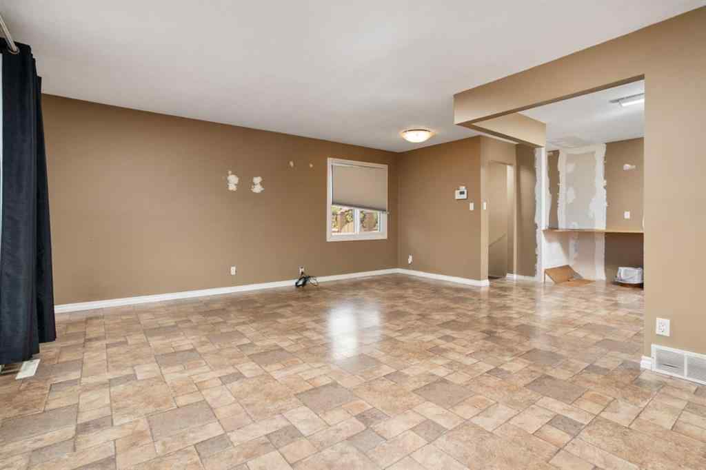 MLS® A2265697 - 6505 45A Avenue  in Westmount Camrose, Residential