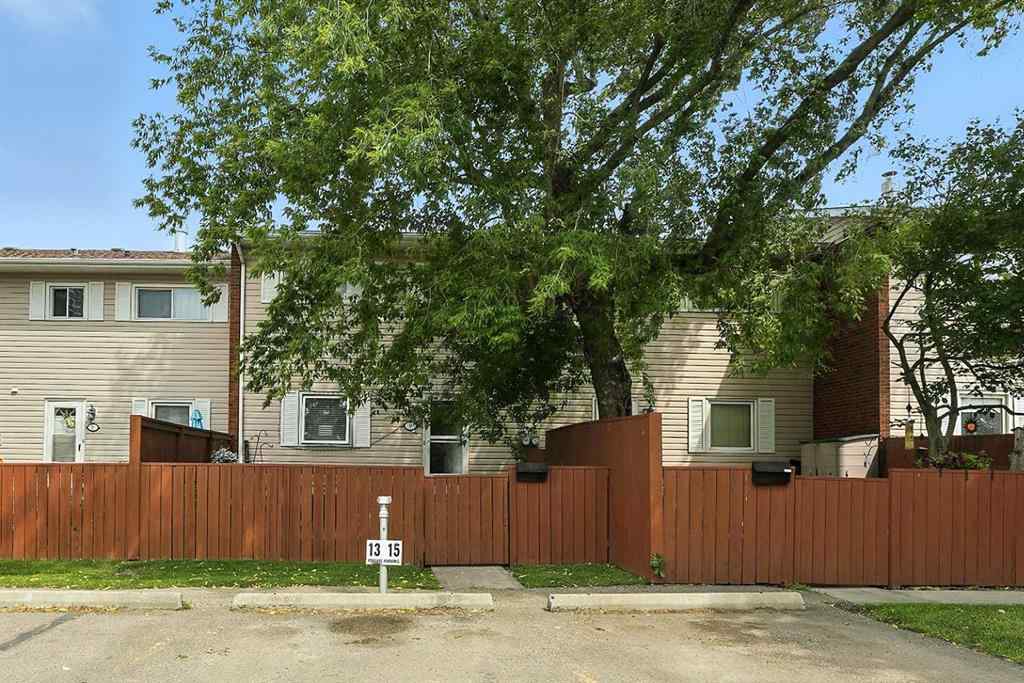 MLS® A2265699 - Unit #13 15 Stanton Street  in Sunnybrook Red Deer, Residential