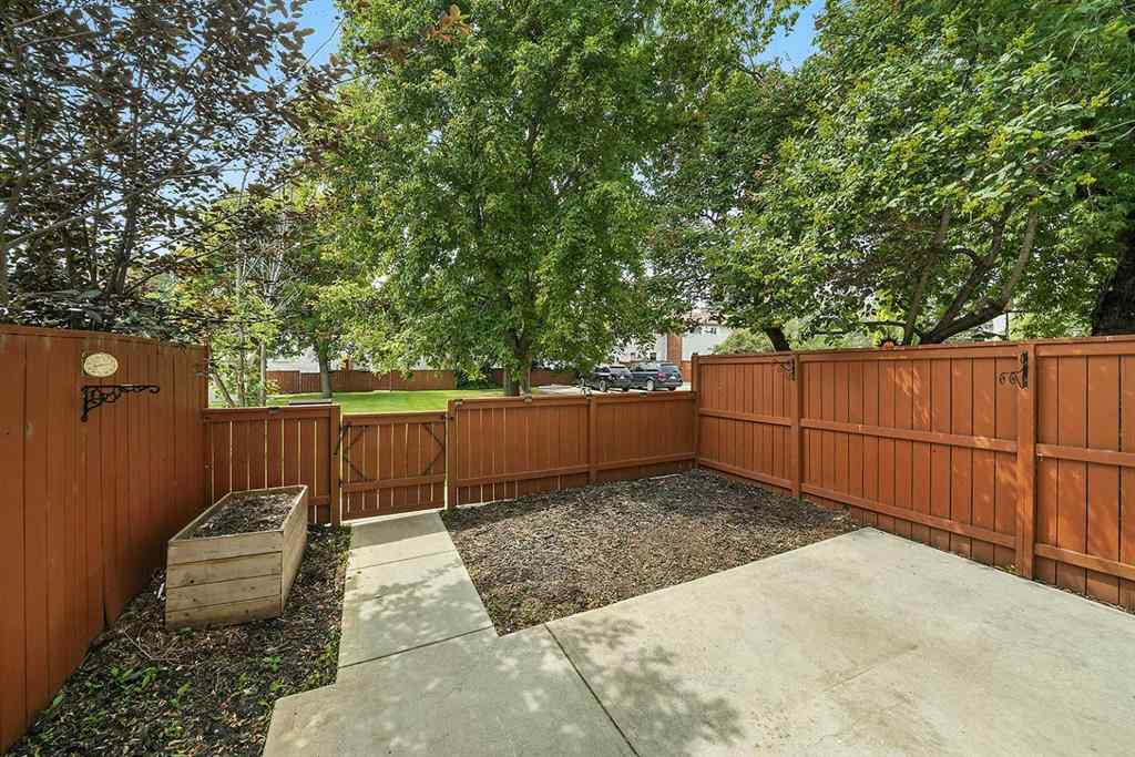 MLS® A2265699 - Unit #13 15 Stanton Street  in Sunnybrook Red Deer, Residential