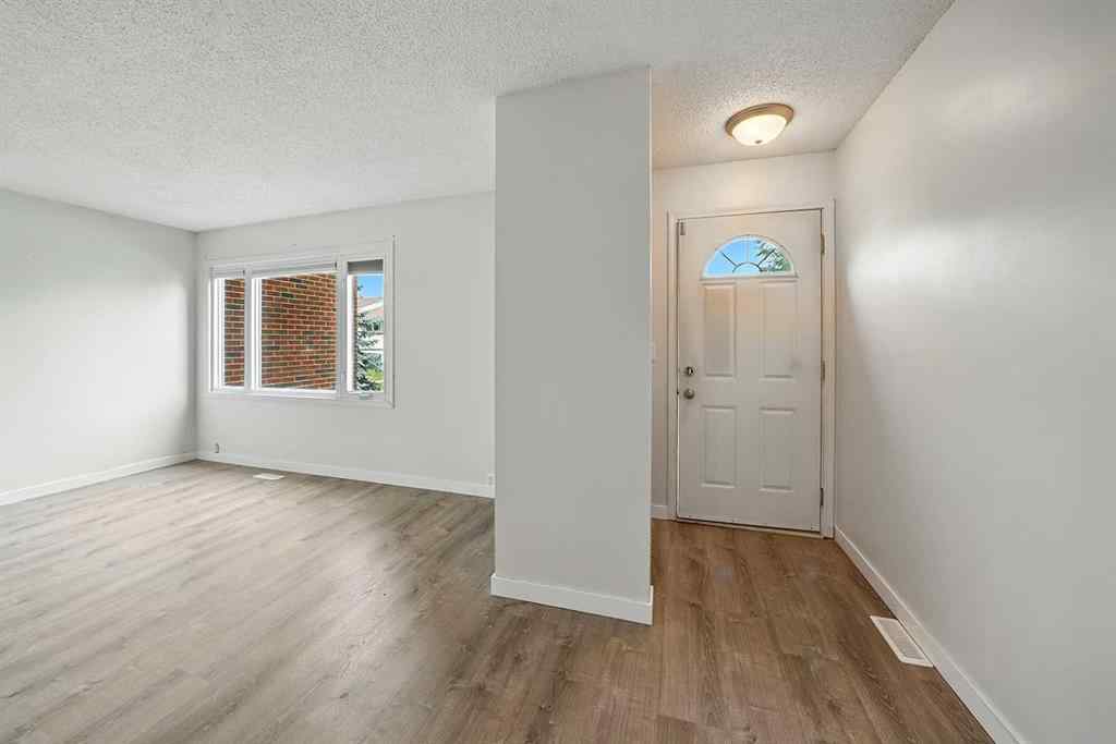 MLS® A2265699 - Unit #13 15 Stanton Street  in Sunnybrook Red Deer, Residential