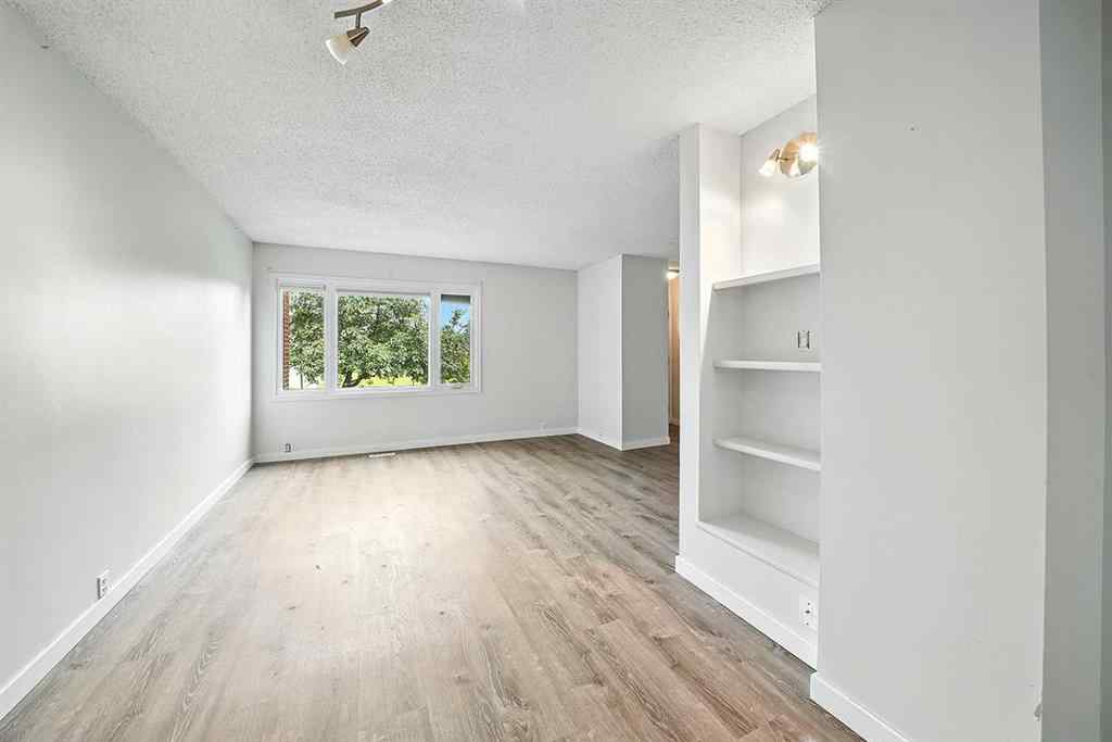 MLS® A2265699 - Unit #13 15 Stanton Street  in Sunnybrook Red Deer, Residential