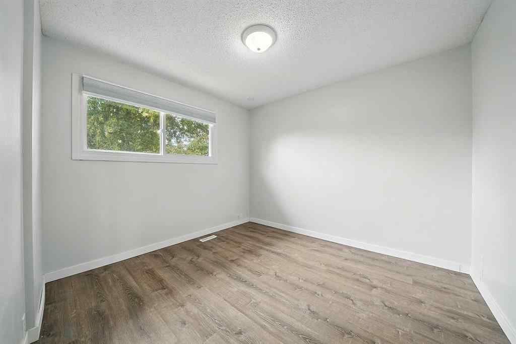 MLS® A2265699 - Unit #13 15 Stanton Street  in Sunnybrook Red Deer, Residential