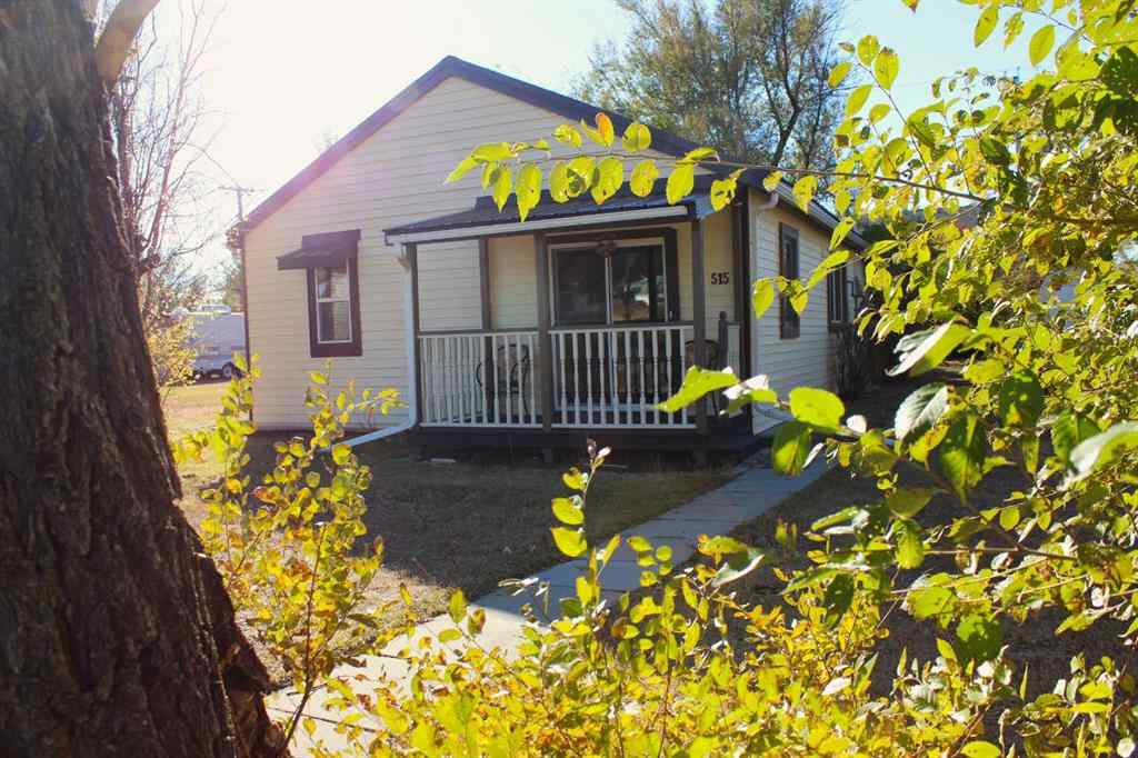 MLS® A2265705 - 515 2 Avenue E in East End Brooks, Residential