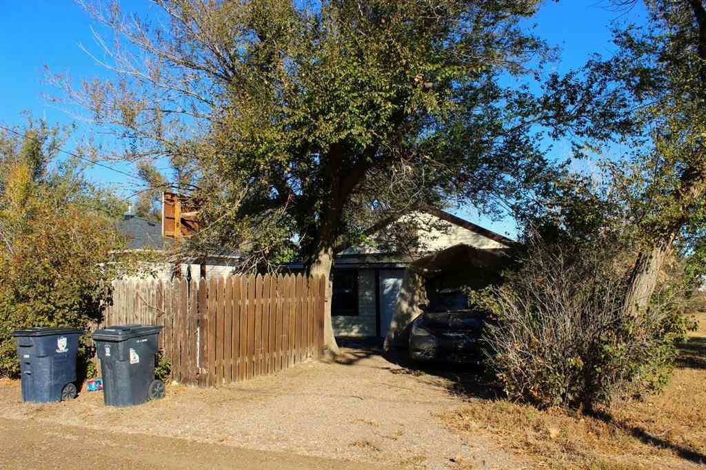 MLS® A2265705 - 515 2 Avenue E in East End Brooks, Residential