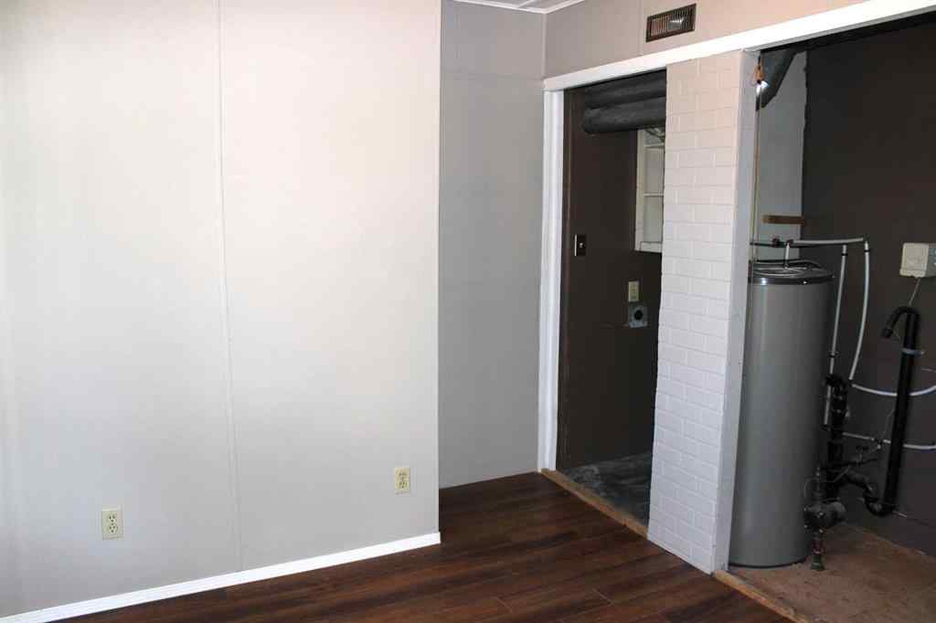 MLS® A2265705 - 515 2 Avenue E in East End Brooks, Residential