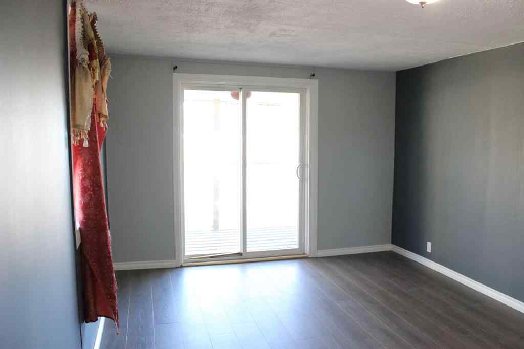 MLS® A2265705 - 515 2 Avenue E in East End Brooks, Residential