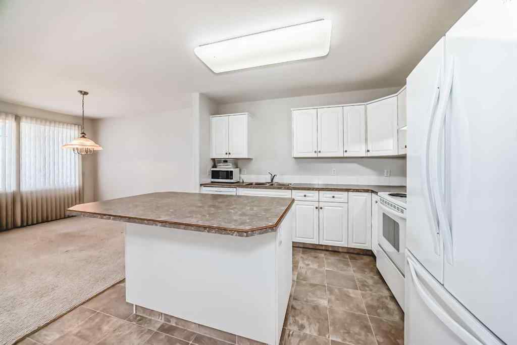MLS® A2265713 - 4819 45 Avenue  in NONE Innisfail, Residential