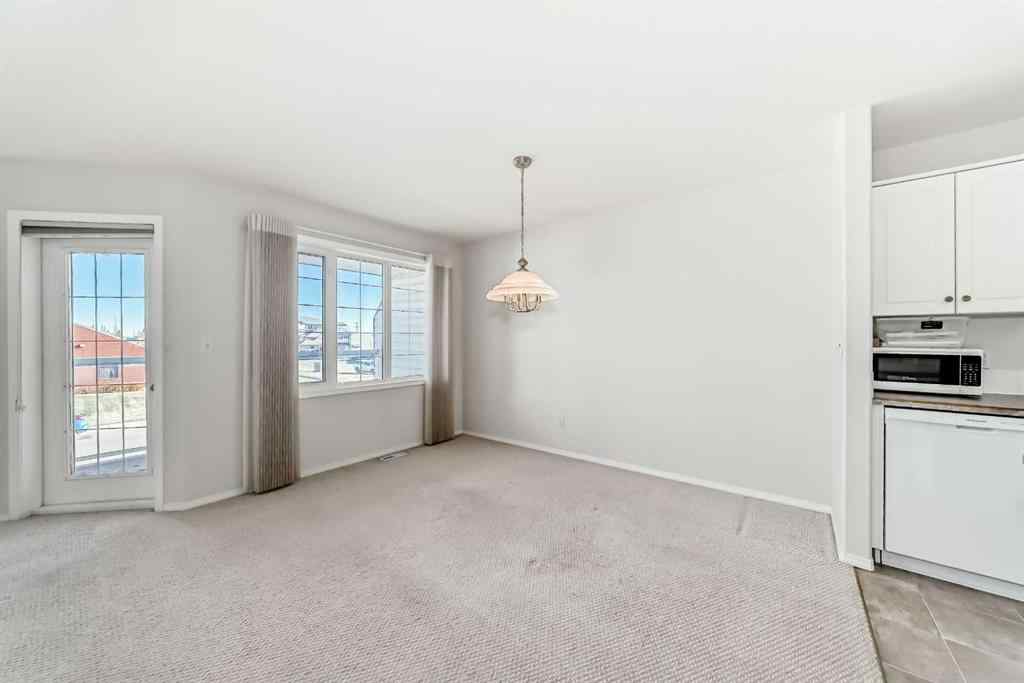 MLS® A2265713 - 4819 45 Avenue  in NONE Innisfail, Residential