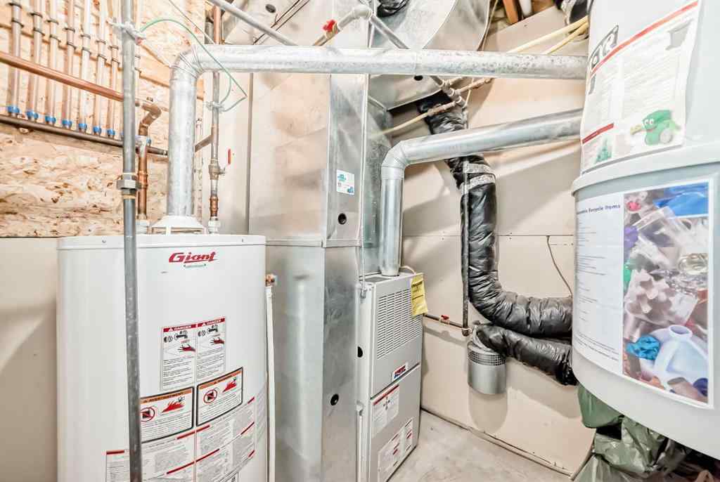 MLS® A2265713 - 4819 45 Avenue  in NONE Innisfail, Residential