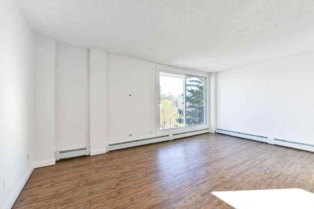 MLS® A2265718 - Unit #204 2220 16A Street SW in Bankview Calgary, Residential