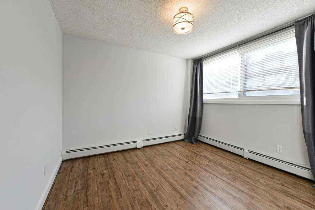 MLS® A2265718 - Unit #204 2220 16A Street SW in Bankview Calgary, Residential