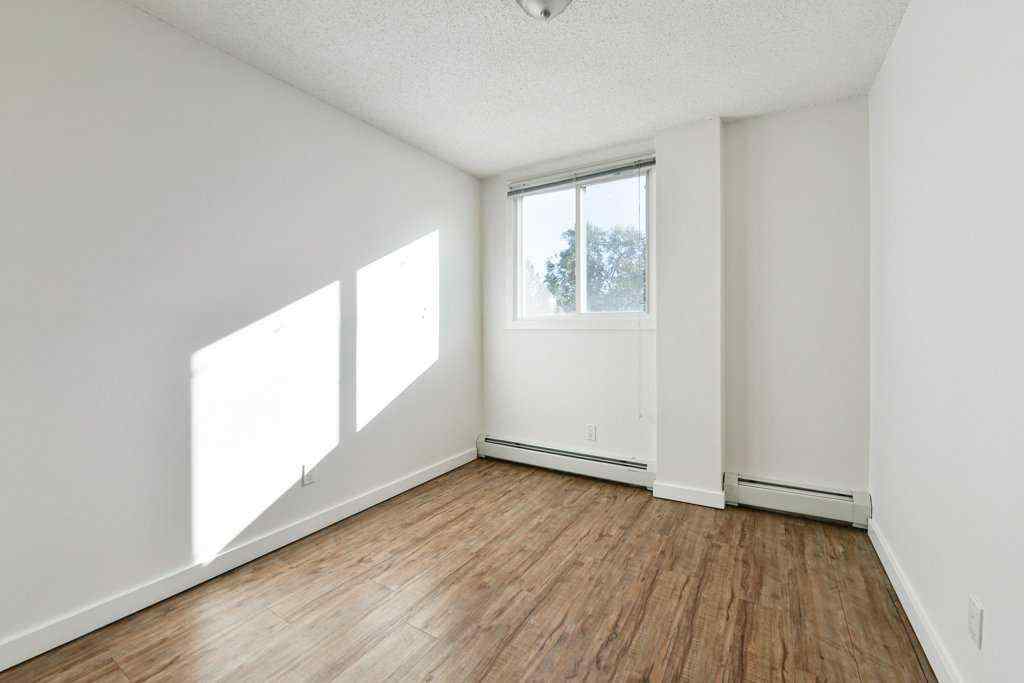 MLS® A2265718 - Unit #204 2220 16A Street SW in Bankview Calgary, Residential