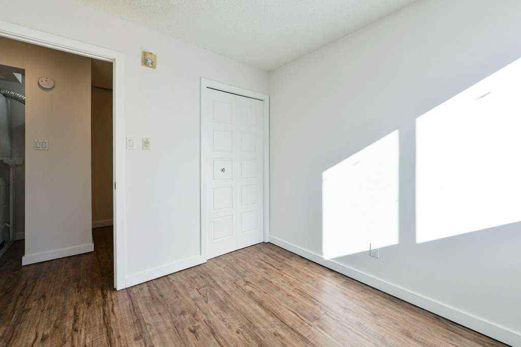 MLS® A2265718 - Unit #204 2220 16A Street SW in Bankview Calgary, Residential