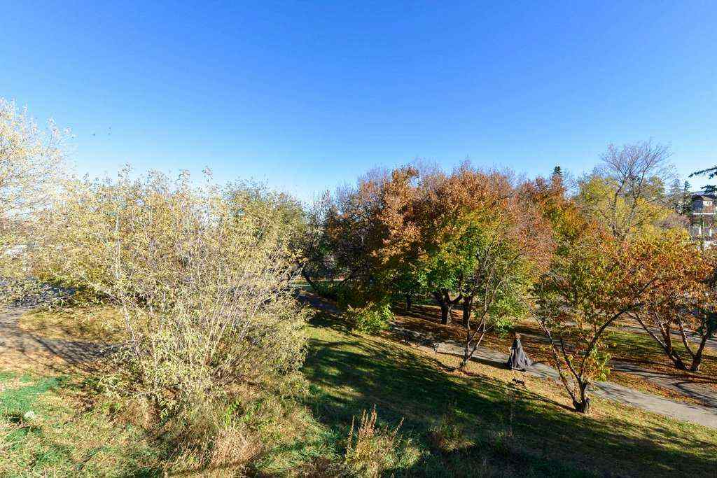 MLS® A2265718 - Unit #204 2220 16A Street SW in Bankview Calgary, Residential