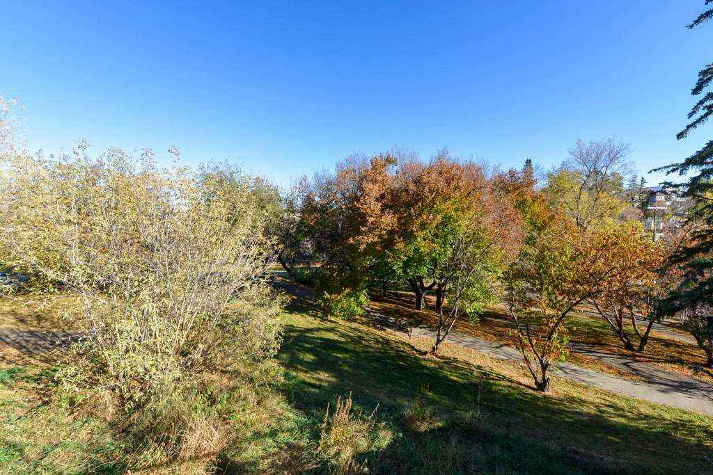 MLS® A2265718 - Unit #204 2220 16A Street SW in Bankview Calgary, Residential