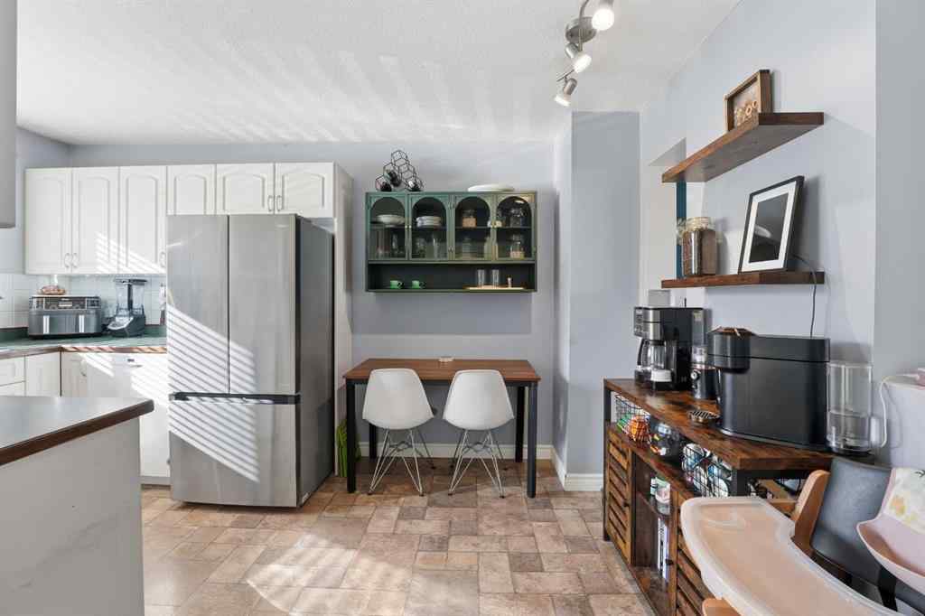 MLS® A2265721 - Unit #18 1 Fir Street  in Fairview Red Deer, Residential