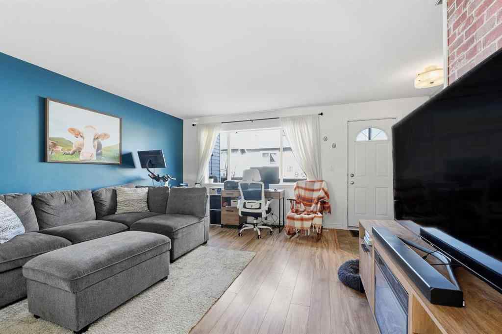 MLS® A2265721 - Unit #18 1 Fir Street  in Fairview Red Deer, Residential