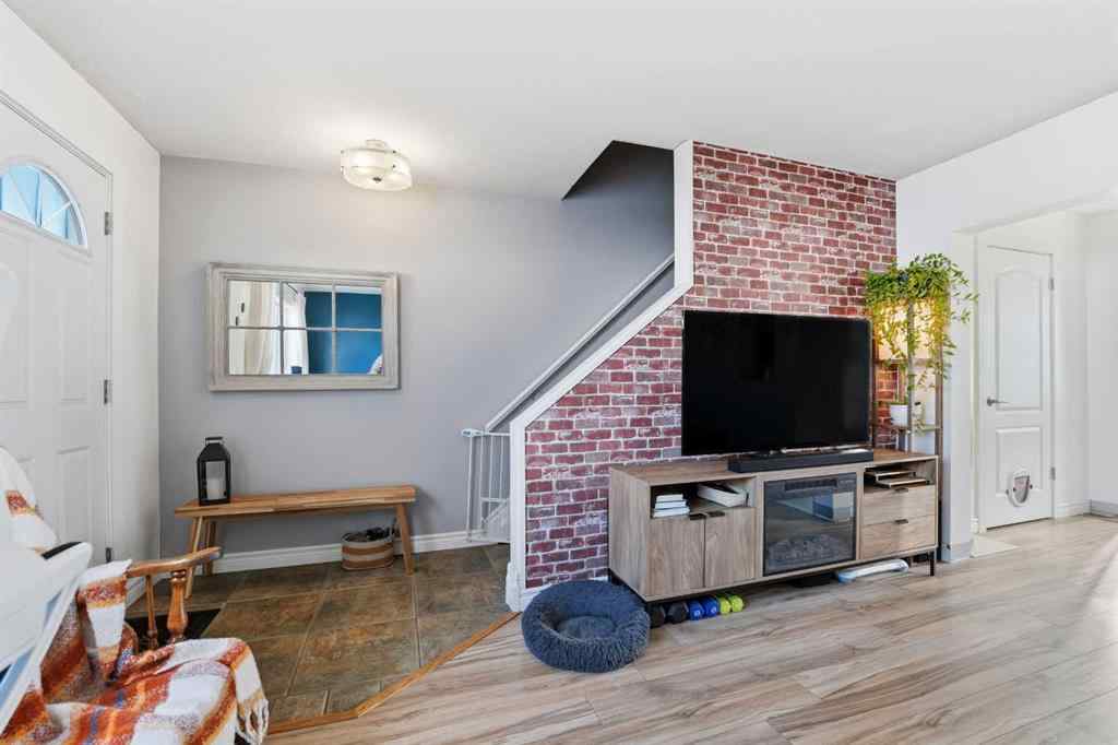 MLS® A2265721 - Unit #18 1 Fir Street  in Fairview Red Deer, Residential