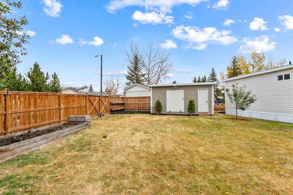 MLS® A2265726 - 5800 46 Street  in NONE Olds, Mobile