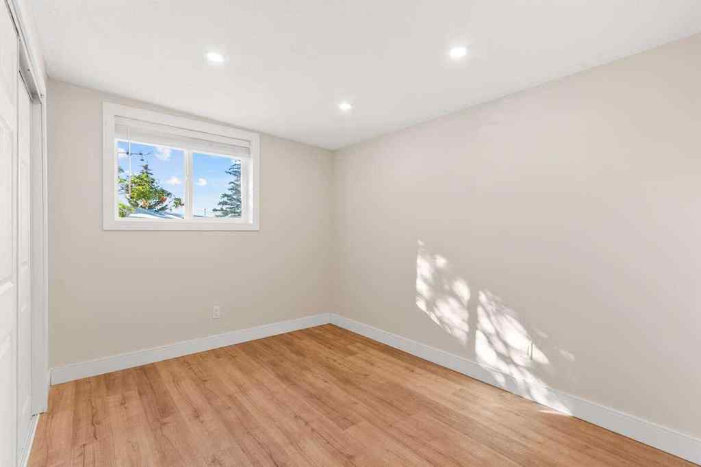 MLS® A2265726 - 5800 46 Street  in NONE Olds, Mobile