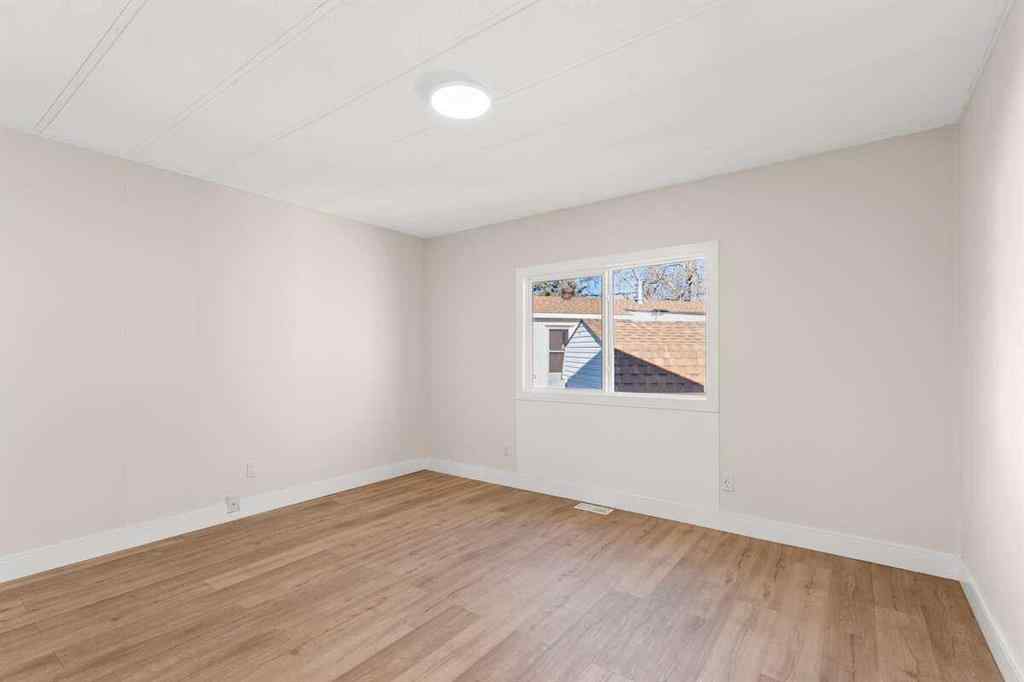 MLS® A2265726 - 5800 46 Street  in NONE Olds, Mobile