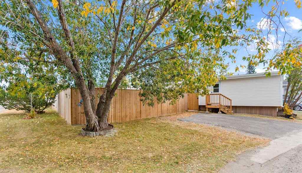 MLS® A2265726 - 5800 46 Street  in NONE Olds, Mobile