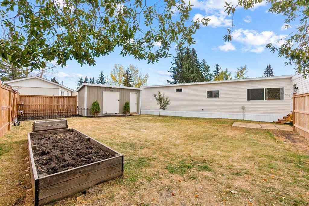 MLS® A2265726 - 5800 46 Street  in NONE Olds, Mobile