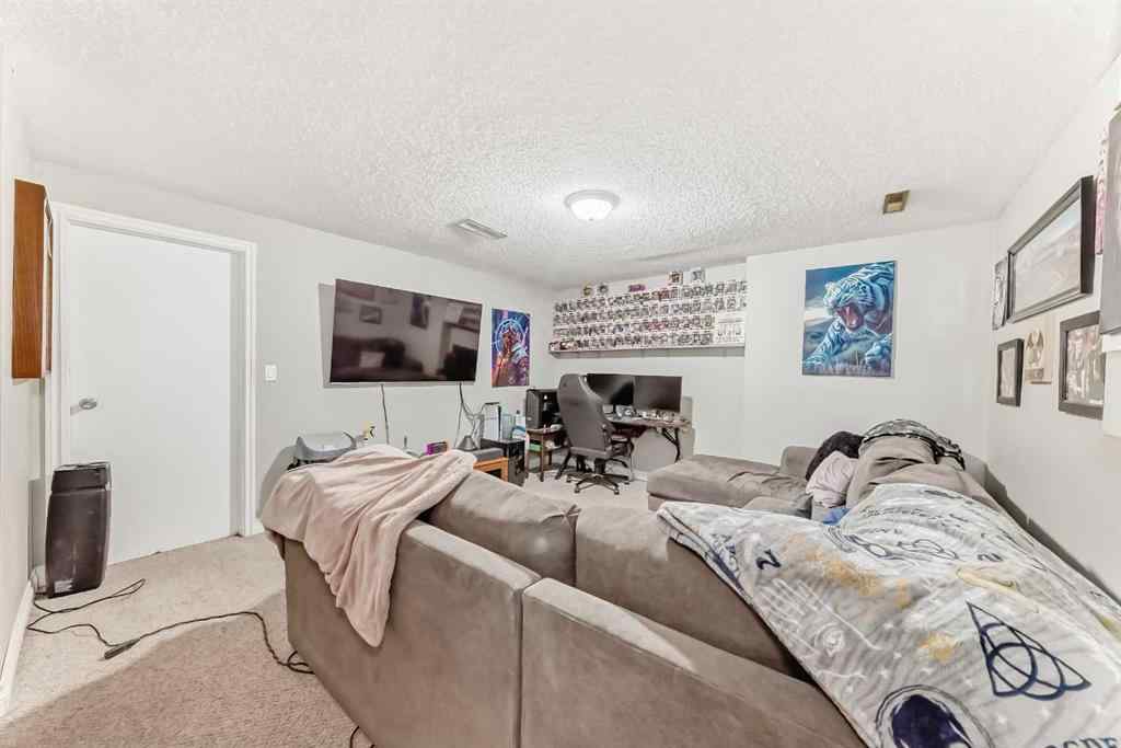 MLS® A2265730 - Unit #17 131 Templehill Drive NE in Temple Calgary, Residential