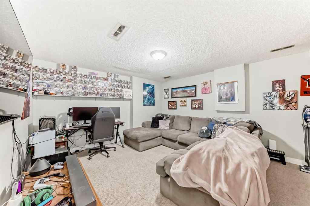 MLS® A2265730 - Unit #17 131 Templehill Drive NE in Temple Calgary, Residential