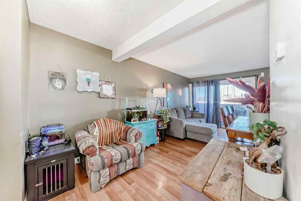 MLS® A2265730 - Unit #17 131 Templehill Drive NE in Temple Calgary, Residential