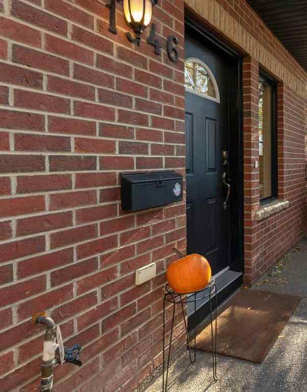 MLS® A2265731 - 1946 29 Street SW in Killarney/Glengarry Calgary, Residential