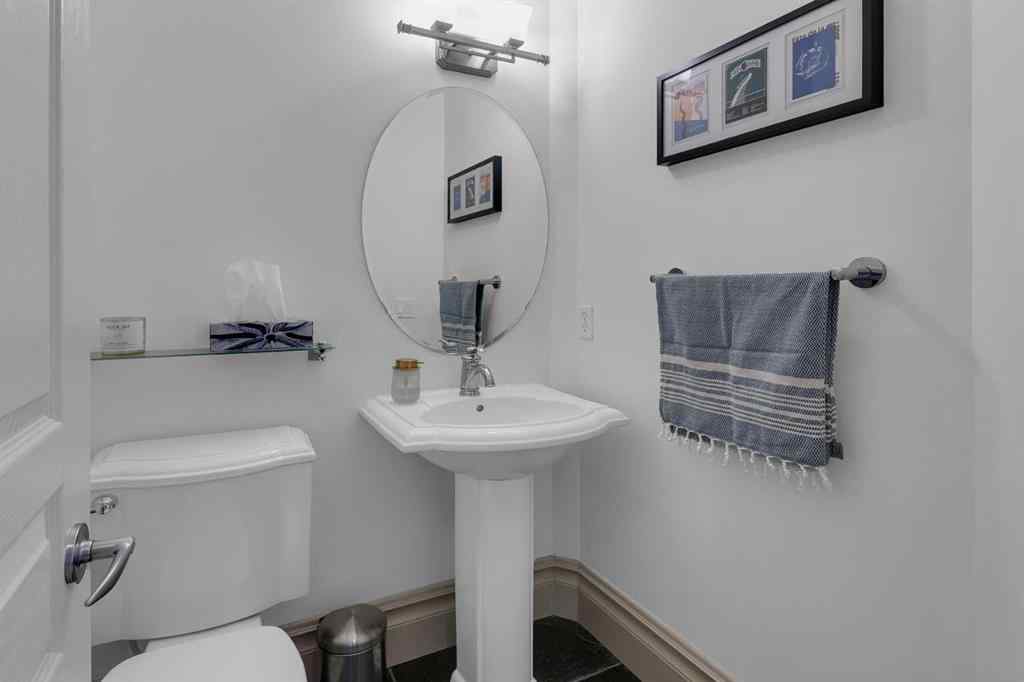 MLS® A2265731 - 1946 29 Street SW in Killarney/Glengarry Calgary, Residential