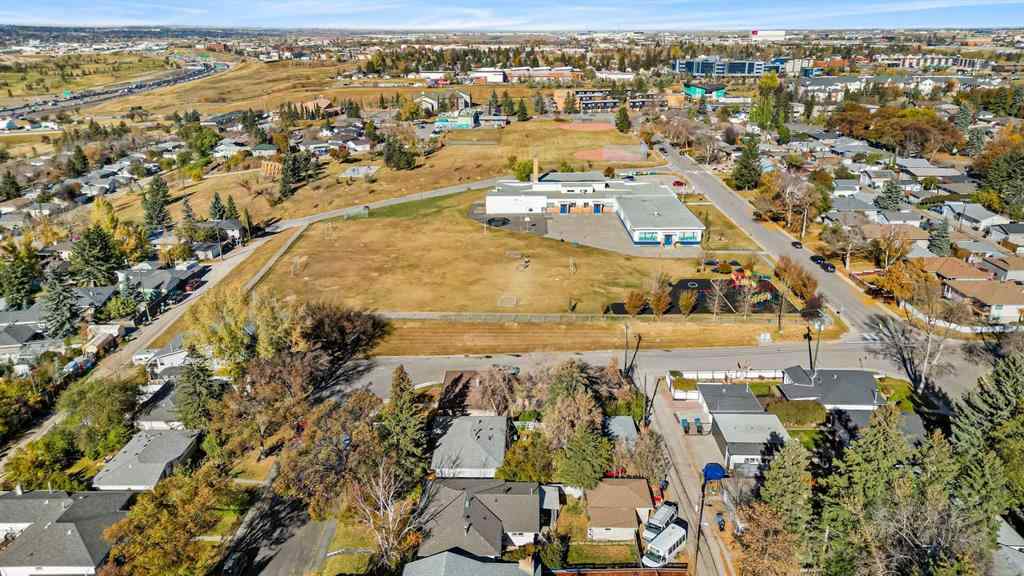 MLS® A2265733 - 1036 17 Street NE in Mayland Heights Calgary, Residential