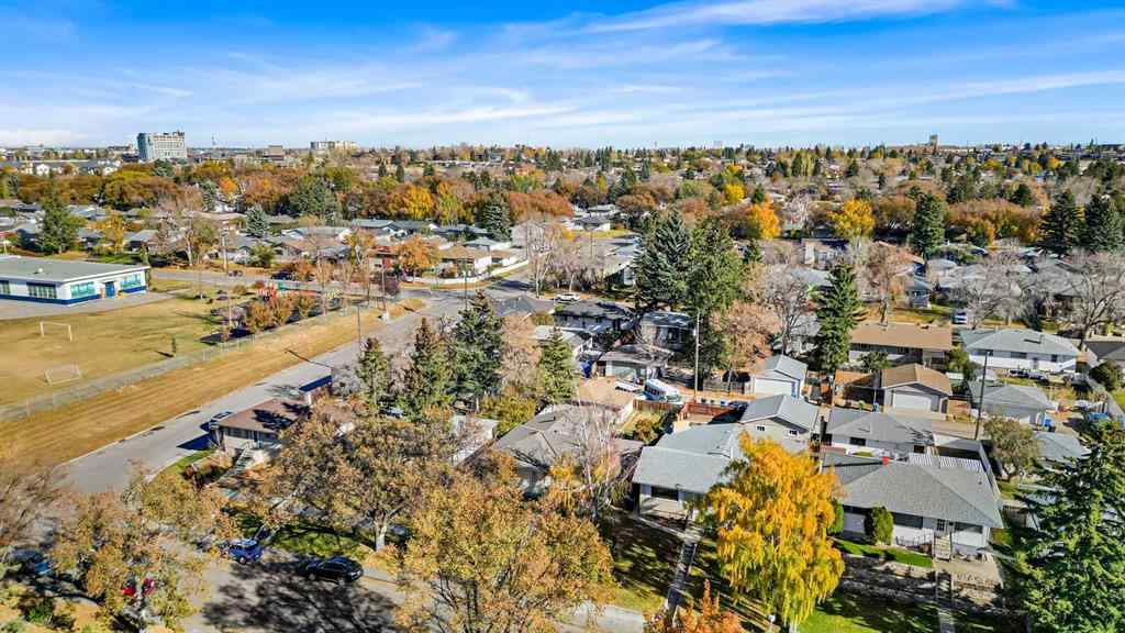 MLS® A2265733 - 1036 17 Street NE in Mayland Heights Calgary, Residential