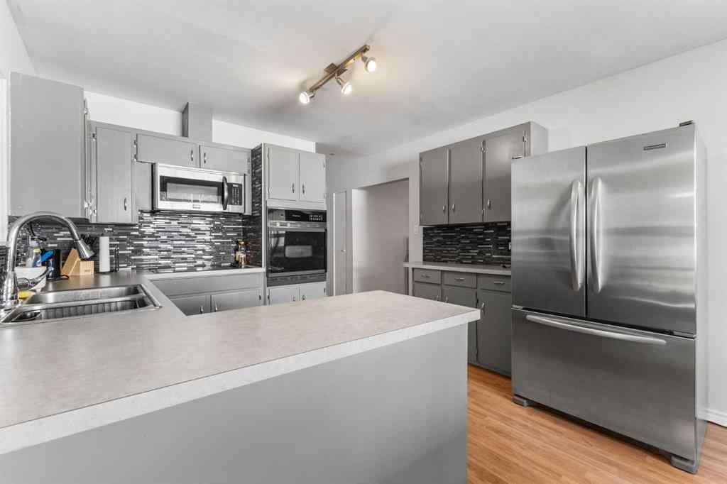 MLS® A2265733 - 1036 17 Street NE in Mayland Heights Calgary, Residential