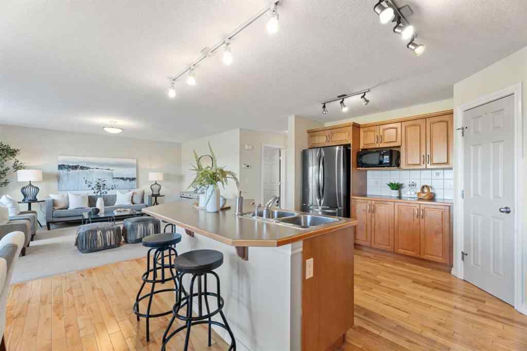 MLS® A2265734 - 35 Cimarron Park Green  in Cimarron Park Okotoks, Residential