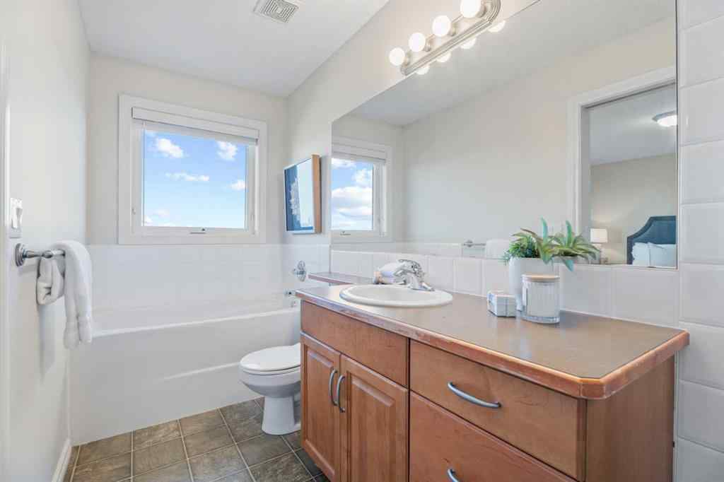 MLS® A2265734 - 35 Cimarron Park Green  in Cimarron Park Okotoks, Residential