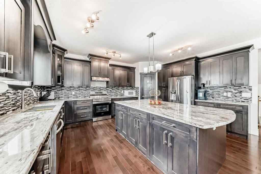MLS® A2265735 - 388 Kinniburgh Boulevard  in Kinniburgh North Chestermere, Residential