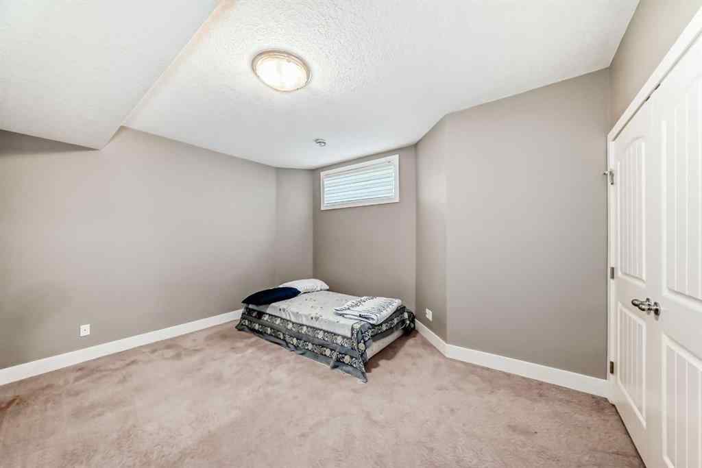 MLS® A2265735 - 388 Kinniburgh Boulevard  in Kinniburgh North Chestermere, Residential