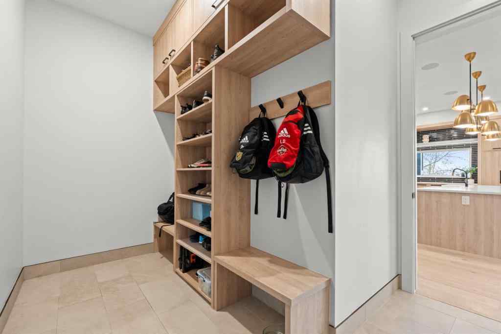 MLS® A2265742 - 336 West Chestermere Drive  in NONE Chestermere, Residential