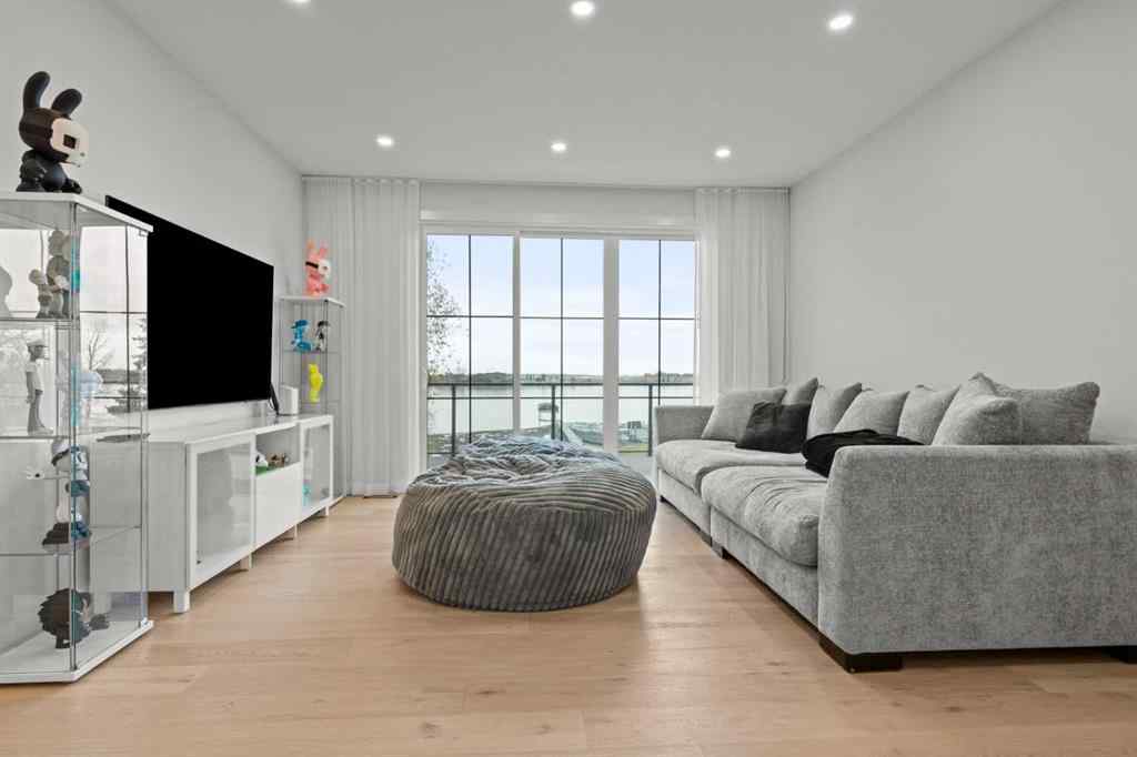 MLS® A2265742 - 336 West Chestermere Drive  in NONE Chestermere, Residential