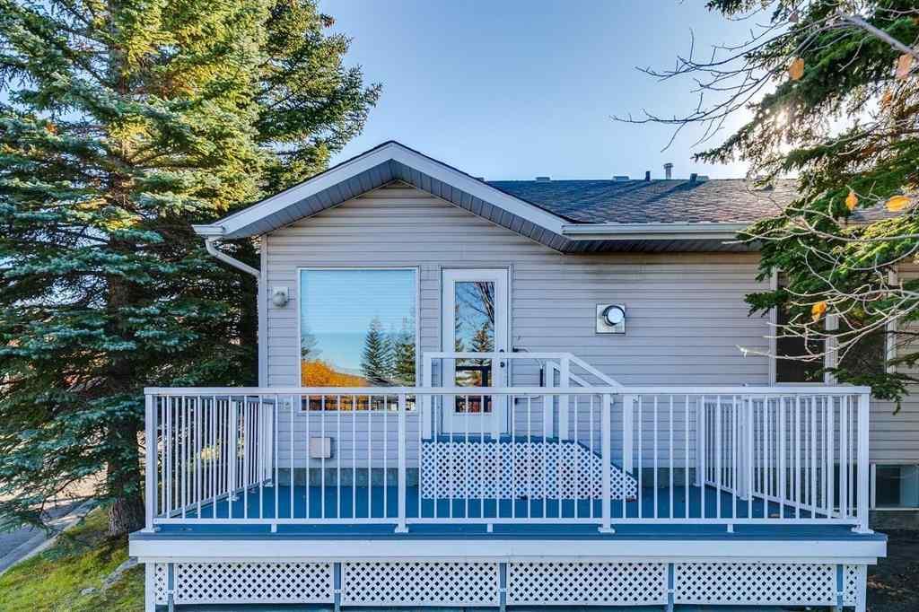 MLS® A2265745 - 31 Douglasview Park SE in Douglasdale/Glen Calgary, Residential