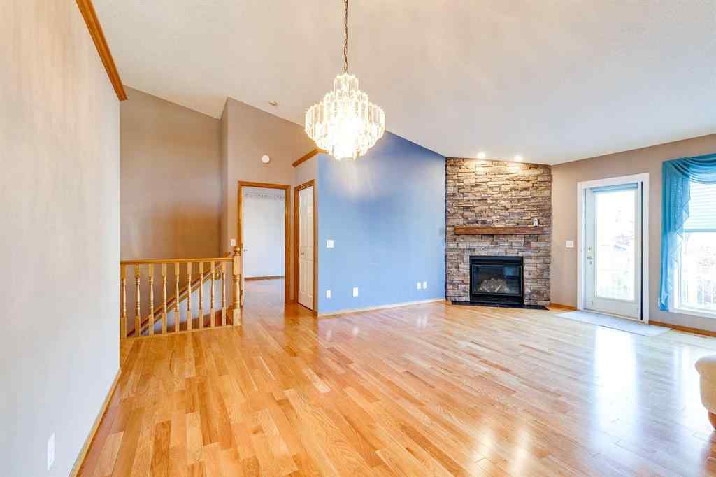 MLS® A2265745 - 31 Douglasview Park SE in Douglasdale/Glen Calgary, Residential