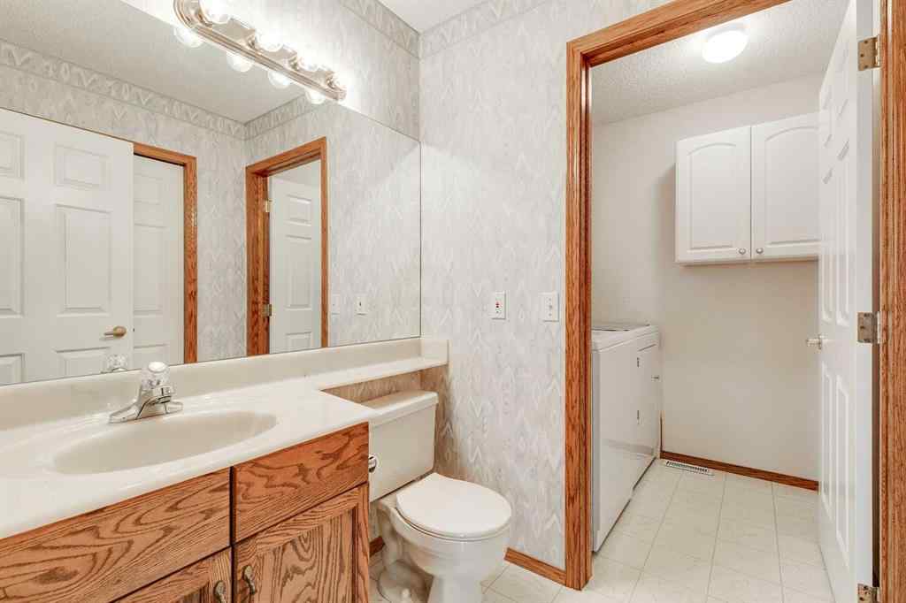 MLS® A2265745 - 31 Douglasview Park SE in Douglasdale/Glen Calgary, Residential