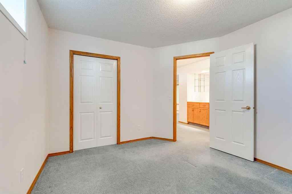 MLS® A2265745 - 31 Douglasview Park SE in Douglasdale/Glen Calgary, Residential