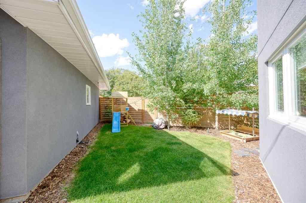 MLS® A2265747 - 8027 Churchill Drive SW in Chinook Park Calgary, Residential