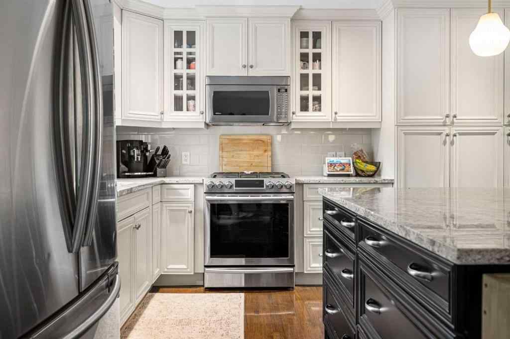 MLS® A2265747 - 8027 Churchill Drive SW in Chinook Park Calgary, Residential