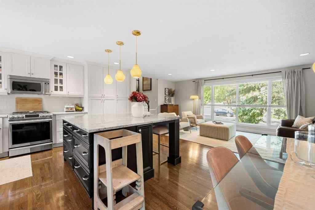 MLS® A2265747 - 8027 Churchill Drive SW in Chinook Park Calgary, Residential