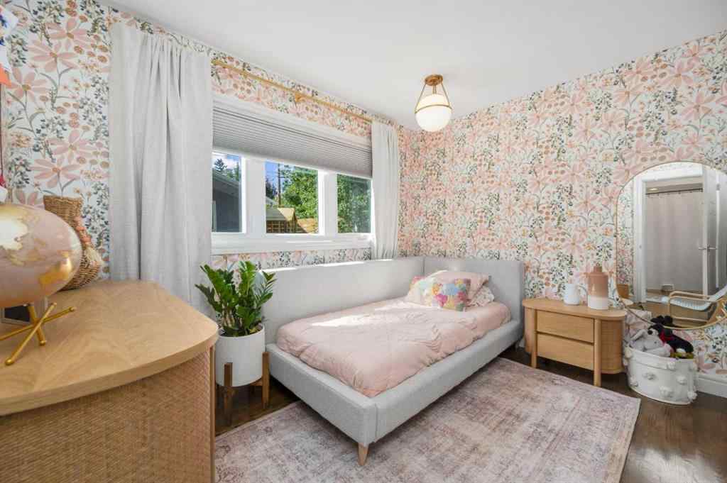 MLS® A2265747 - 8027 Churchill Drive SW in Chinook Park Calgary, Residential